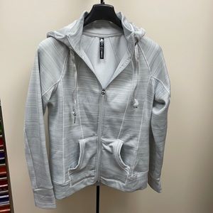 90 degree zipper hoodie